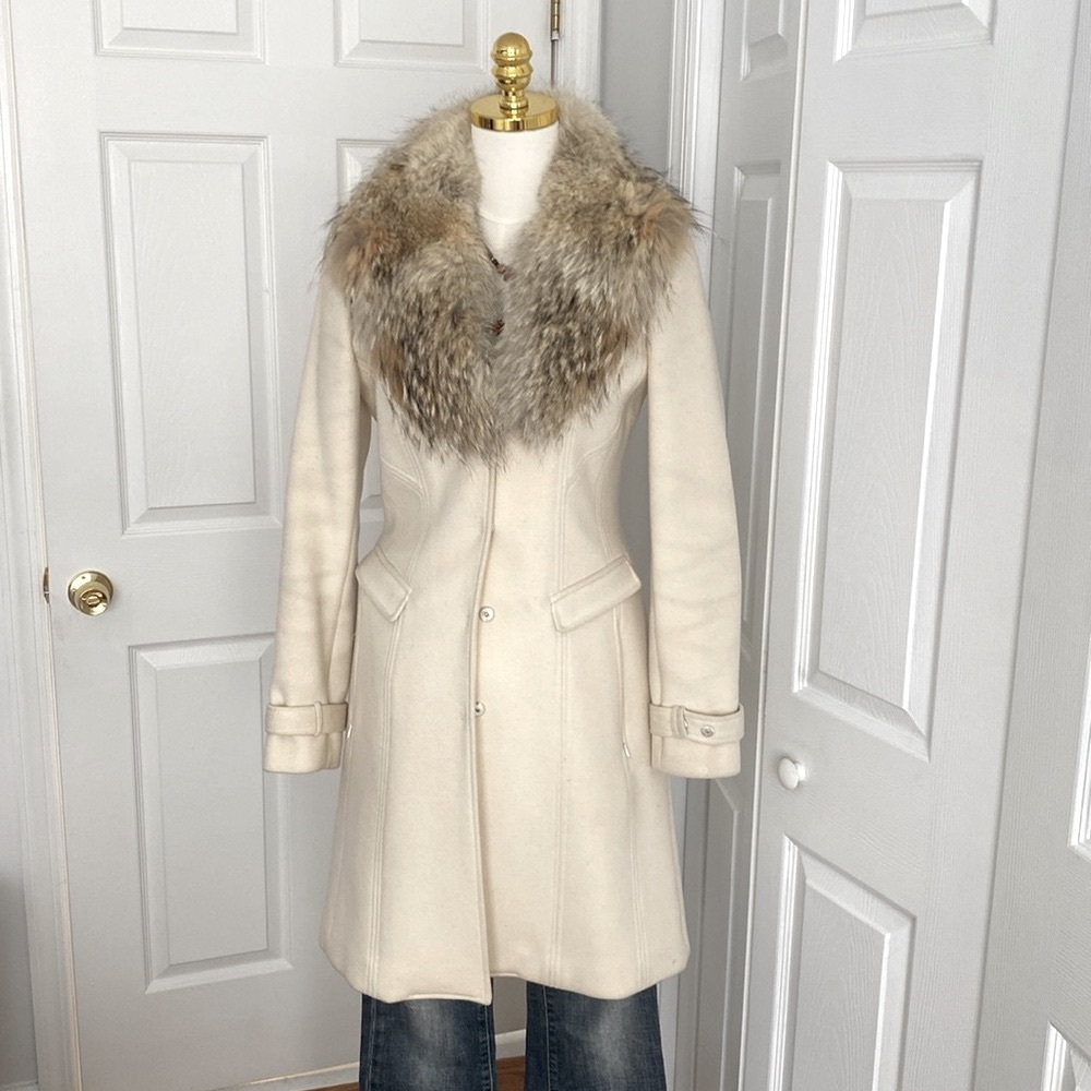 Elie Tahari Cream Coat with Fur Collar